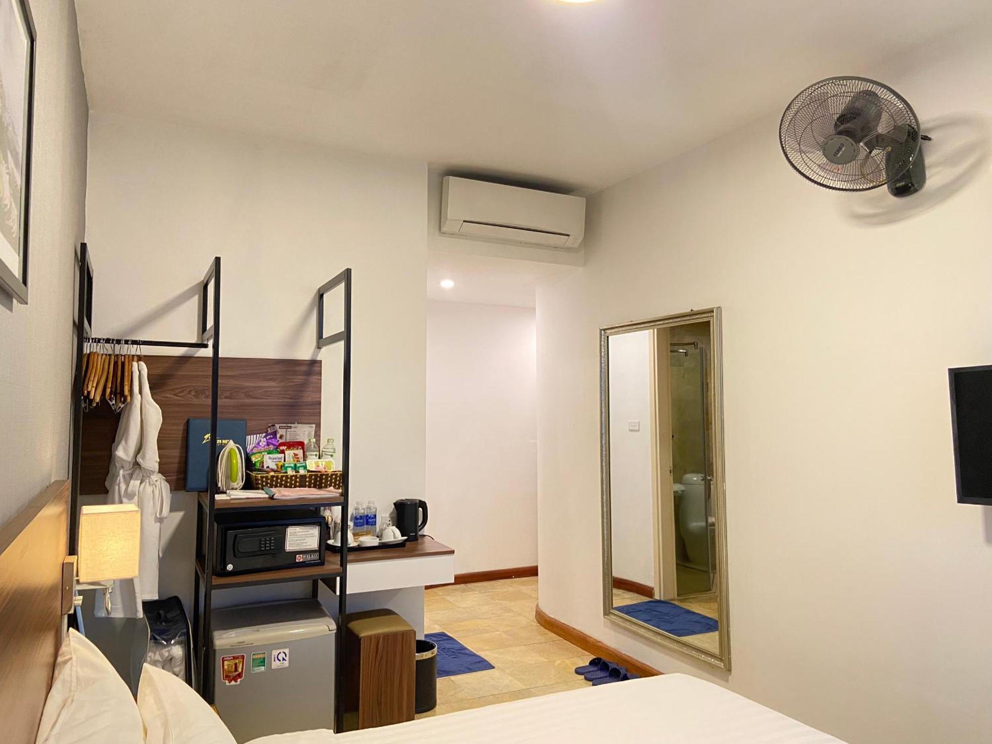 A25 Hotel - 12 Ngo Sy Lien Hanoi Exterior photo